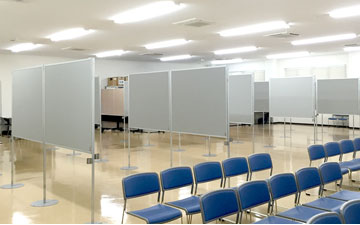 企業内での展示・発表